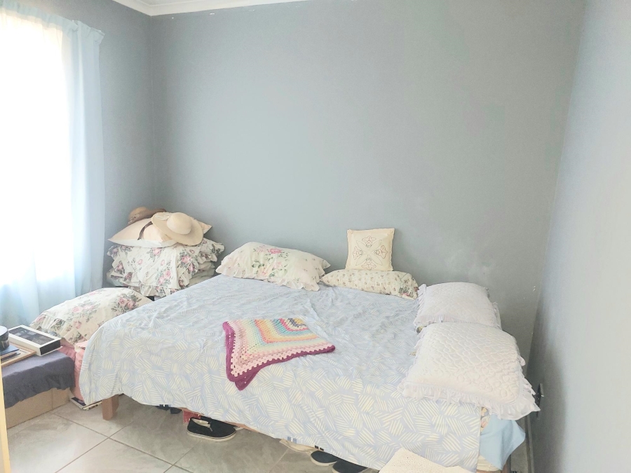 2 Bedroom Property for Sale in Moorreesburg Western Cape